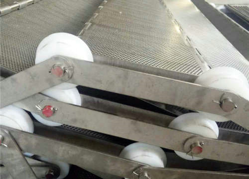 大節(jié)距250毫米的鏈板輸送機